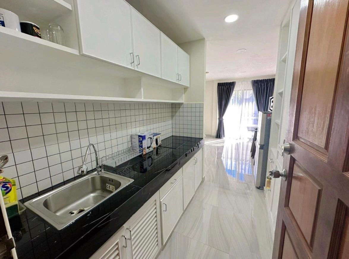Studio Apartment Diana Estate Condominium Pattaya Extérieur photo