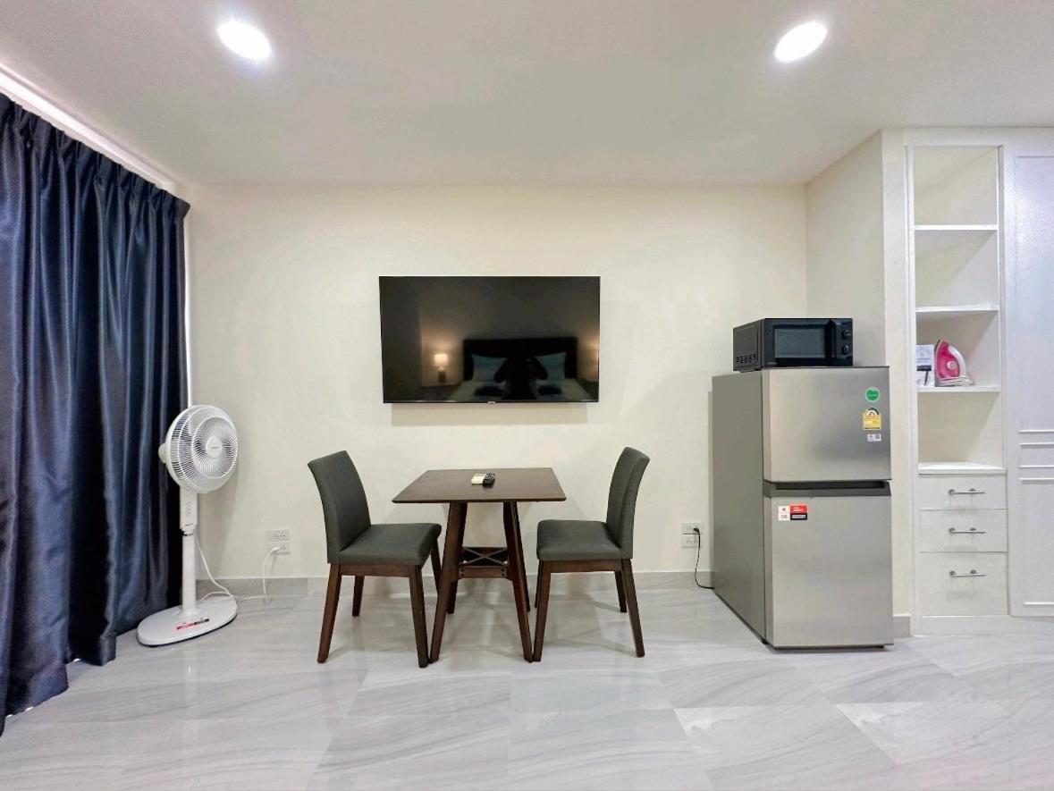 Studio Apartment Diana Estate Condominium Pattaya Extérieur photo
